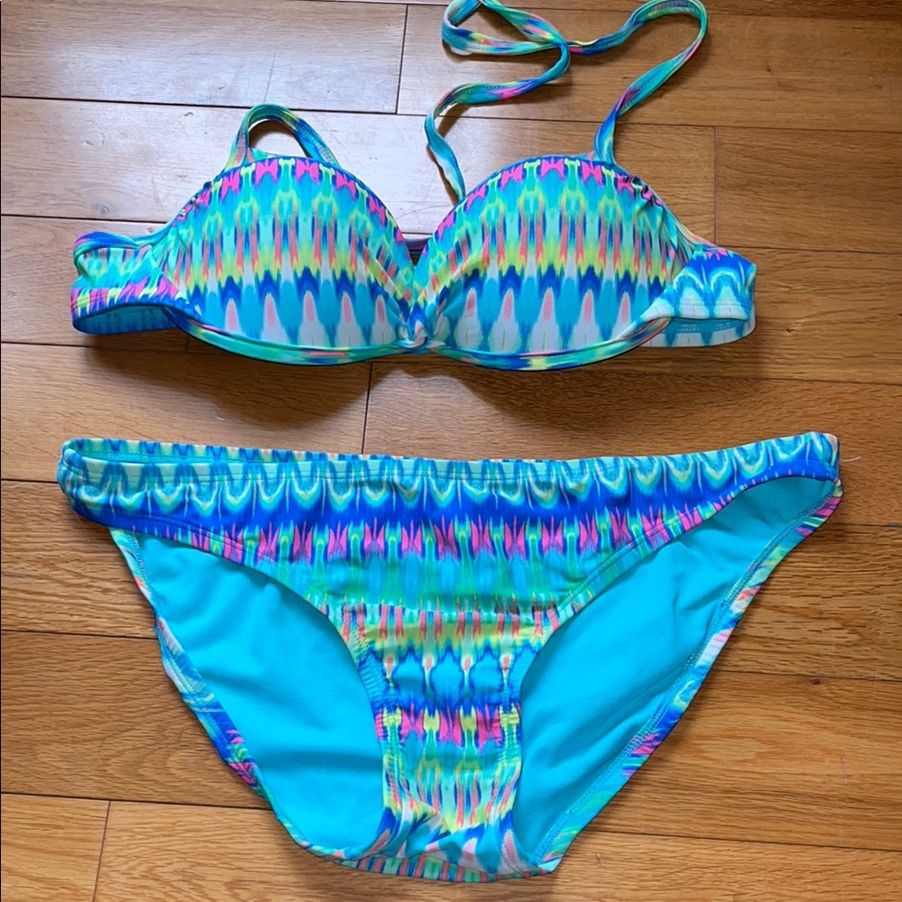 Xhilaration Colorful Patterned Bikini Set Size L